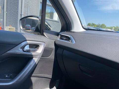 1.2 PureTech Active SUV 5dr Petrol Manual Euro 6 (82 ps)