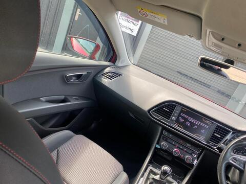 1.8 TSI FR Technology Hatchback 5dr Petrol Manual Euro 6 (s/s) (180 ps)