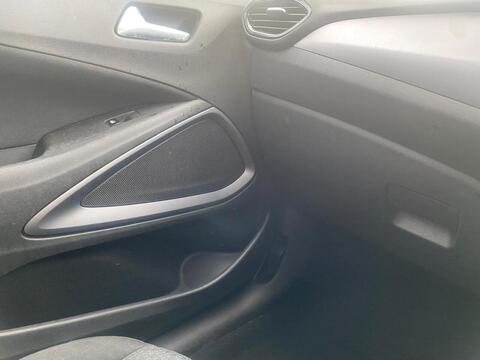 1.2 SE SUV 5dr Petrol Manual Euro 6 (81 ps)
