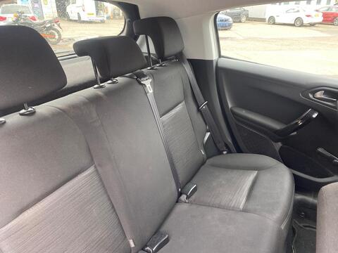 1.0 PureTech Access (a/c) Hatchback 5dr Petrol Manual Euro 6 (68 ps)