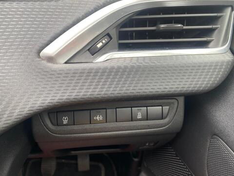 1.0 PureTech Access (a/c) Hatchback 5dr Petrol Manual Euro 6 (68 ps)