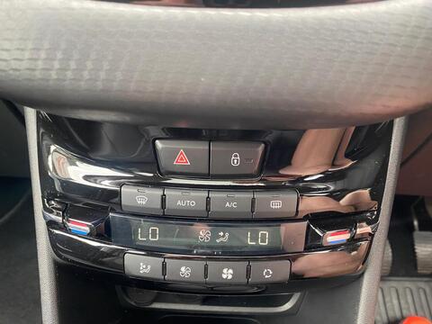 1.2 PureTech Allure Premium SUV 5dr Petrol Manual Euro 6 (s/s) (82 ps)