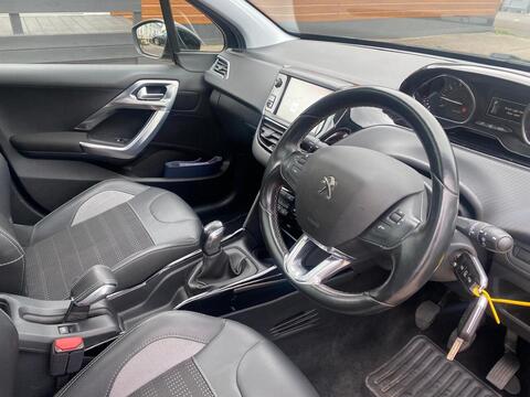 1.2 PureTech Allure Premium SUV 5dr Petrol Manual Euro 6 (s/s) (82 ps)