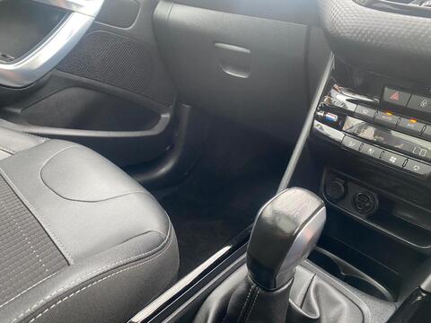 1.2 PureTech Allure Premium SUV 5dr Petrol Manual Euro 6 (s/s) (82 ps)