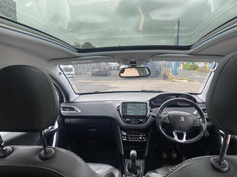 1.2 PureTech Allure Premium SUV 5dr Petrol Manual Euro 6 (s/s) (82 ps)