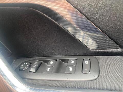 1.2 PureTech Allure Premium SUV 5dr Petrol Manual Euro 6 (s/s) (82 ps)
