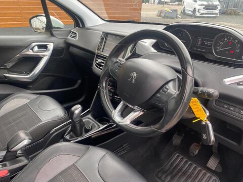 1.2 PureTech Allure Premium SUV 5dr Petrol Manual Euro 6 (s/s) (82 ps)