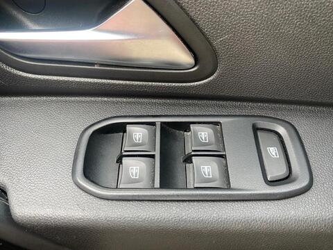 1.0 TCe Comfort SUV 5dr Petrol Manual Euro 6 (s/s) (100 ps)