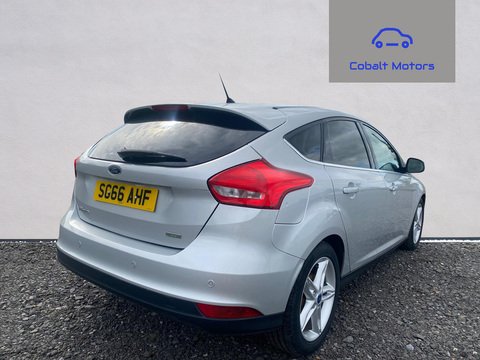 1.0T EcoBoost Titanium Hatchback 5dr Petrol Manual Euro 6 (s/s) (125 ps)