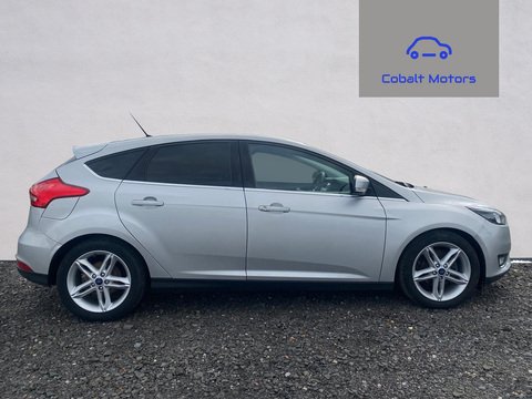 1.0T EcoBoost Titanium Hatchback 5dr Petrol Manual Euro 6 (s/s) (125 ps)
