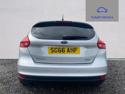 1.0T EcoBoost Titanium Hatchback 5dr Petrol Manual Euro 6 (s/s) (125 ps)