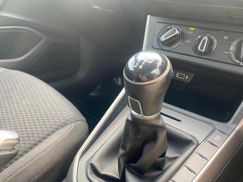 1.0 TSI SE Hatchback 5dr Petrol Manual Euro 6 (s/s) (95 ps)