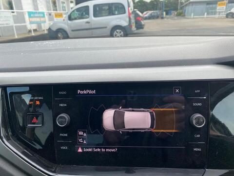 1.0 TSI SE Hatchback 5dr Petrol Manual Euro 6 (s/s) (95 ps)