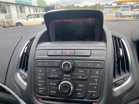 1.8 16V Tech Line MPV 5dr Petrol Manual Euro 5 (140 ps)