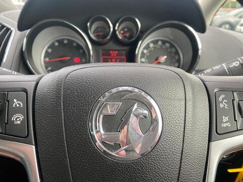 1.8 16V Tech Line MPV 5dr Petrol Manual Euro 5 (140 ps)