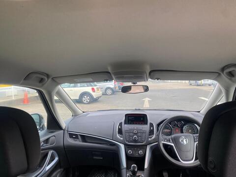 1.8 16V Tech Line MPV 5dr Petrol Manual Euro 5 (140 ps)