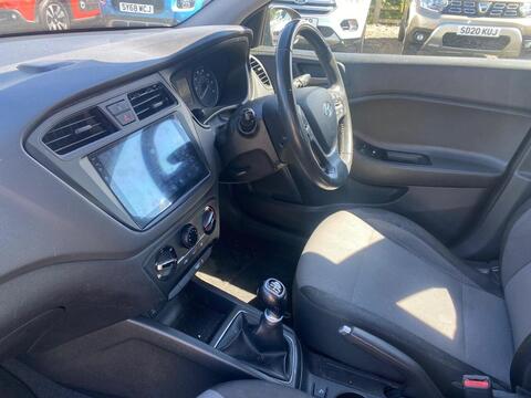 1.2 SE Hatchback 5dr Petrol Manual Euro 6 (84 ps)