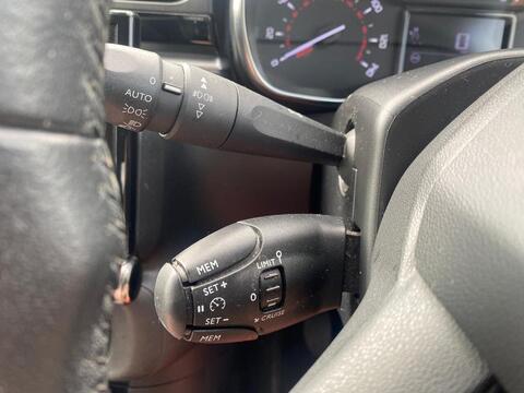1.2 PureTech Flair Hatchback 5dr Petrol Manual Euro 6 (82 ps)