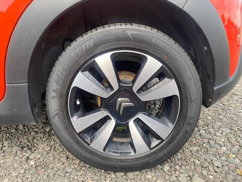 1.2 PureTech Flair Hatchback 5dr Petrol Manual Euro 6 (82 ps)