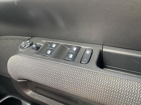 1.2 PureTech Flair SUV 5dr Petrol Manual 6 Spd Euro 6 (s/s) (110 ps)