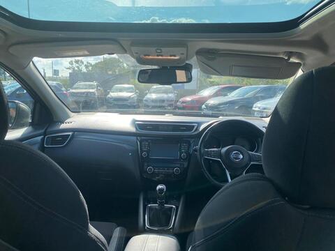1.5 dCi N-Connecta (Glass Roof Pack) 1.5 5dr SUV Manual Diesel