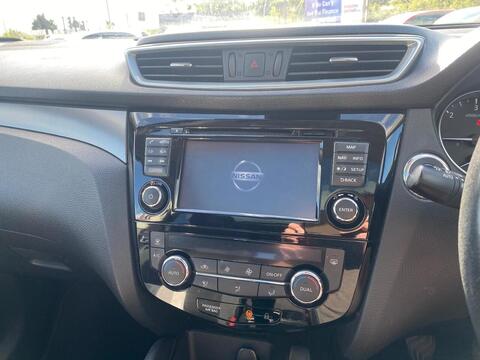 1.5 dCi N-Connecta (Glass Roof Pack) 1.5 5dr SUV Manual Diesel