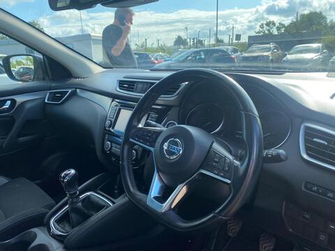 1.5 dCi N-Connecta (Glass Roof Pack) 1.5 5dr SUV Manual Diesel