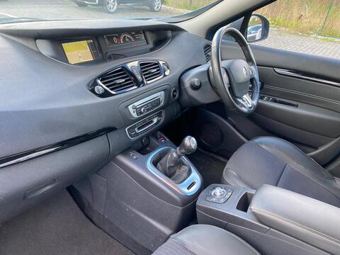 1.5 dCi Dynamique Nav MPV 5dr Diesel Manual Euro 6 (s/s) (110 ps)