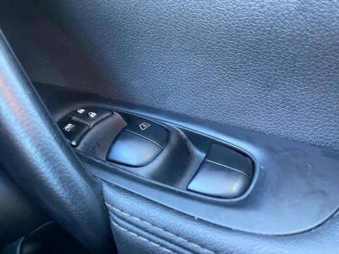 DIG-T Tekna Glass Roof Pack 1.6 5dr SUV Manual Petrol