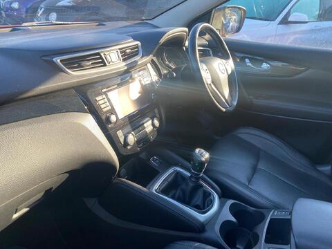 DIG-T Tekna Glass Roof Pack 1.6 5dr SUV Manual Petrol