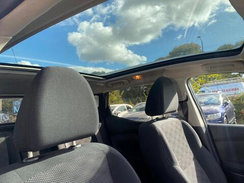 dCi N-Connecta Glass Roof Pack 1.5 5dr SUV Manual Diesel