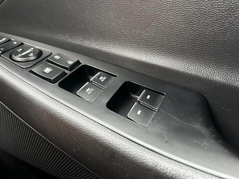 1.6 GDi SE Nav SUV 5dr Petrol Manual Euro 6 (s/s) (132 ps)