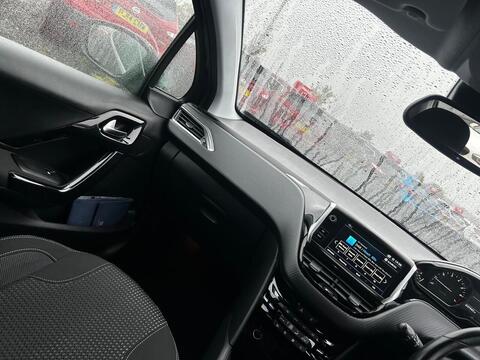 1.2 PureTech Tech Edition Hatchback 5dr Petrol Manual Euro 6 (s/s) (82 ps)