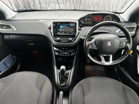 1.2 PureTech Tech Edition Hatchback 5dr Petrol Manual Euro 6 (s/s) (82 ps)