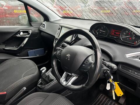 1.2 PureTech Tech Edition Hatchback 5dr Petrol Manual Euro 6 (s/s) (82 ps)