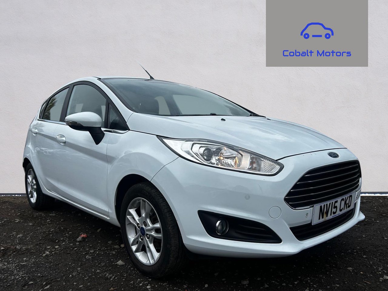 2015 Ford Fiesta — photo 1 of 5