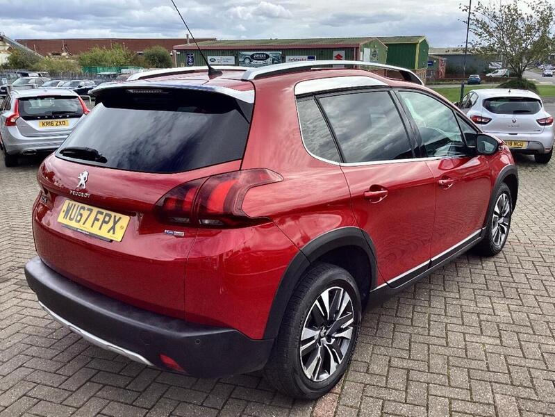 Peugeot 1.2 PureTech Allure SUV 5dr Petrol Manual Euro 6 (82 ps)