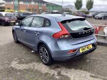 Volvo V40 D2 Momentum 