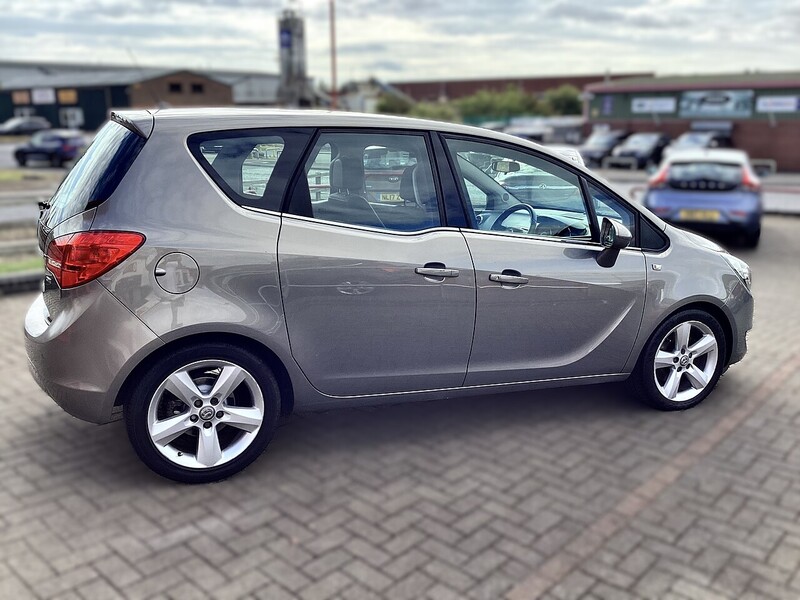 Vauxhall 1.6 CDTi ecoFLEX Tech Line MPV 5dr Diesel Manual Euro 6 (s/s) (136 ps)