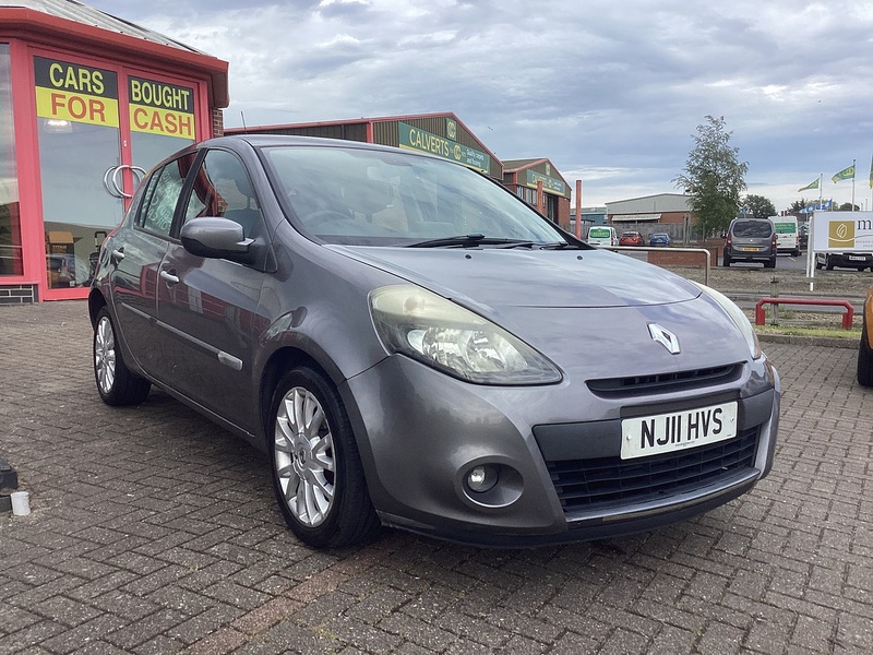 Renault 1.2 Dynamique TomTom Hatchback 5dr Petrol Manual Euro 5 (75 ps)