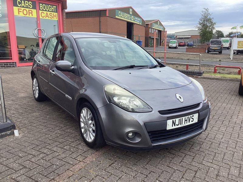 Renault 1.2 Dynamique TomTom Hatchback 5dr Petrol Manual Euro 5 (75 ps)