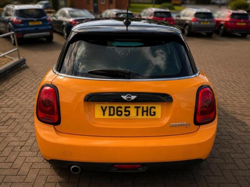 MINI 1.5 Cooper D Hatchback 5dr Diesel Manual Euro 6 (s/s) (116 ps)