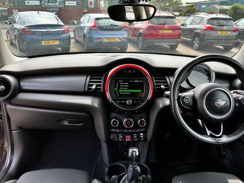 MINI 1.5 Cooper D Hatchback 3dr Diesel Manual Euro 6 (s/s) (116 ps)