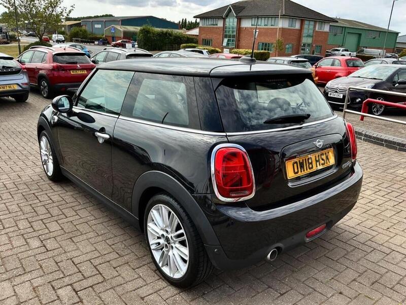 MINI 1.5 Cooper D Hatchback 3dr Diesel Manual Euro 6 (s/s) (116 ps)