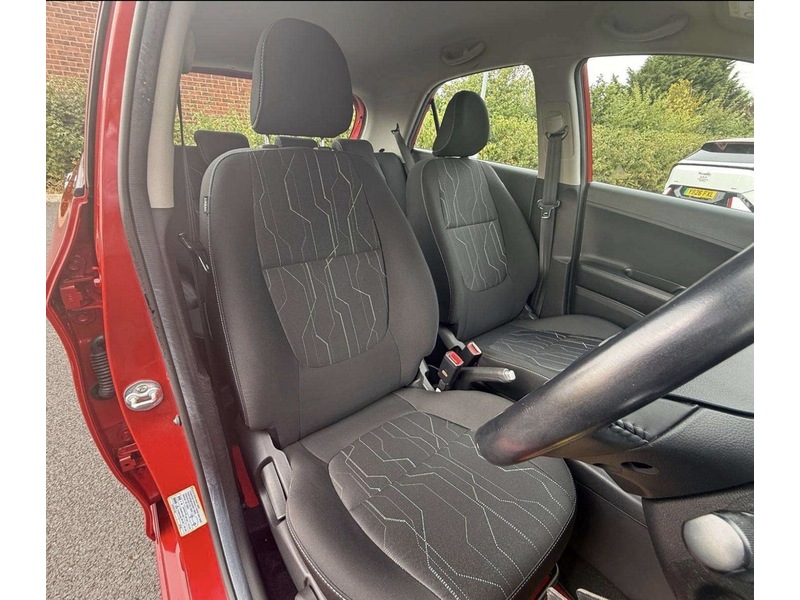 Kia 1.0 VR7 Hatchback 5dr Petrol Manual Euro 5 (68 bhp)