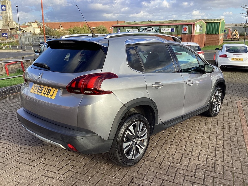 Peugeot 1.2 PureTech Allure SUV 5dr Petrol Manual Euro 6 (s/s) (82 ps)