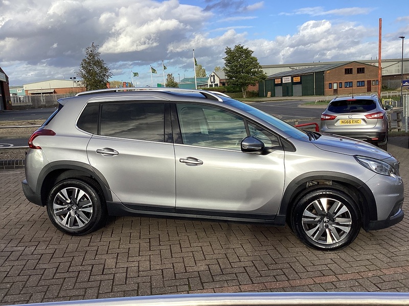 Peugeot 1.2 PureTech Allure SUV 5dr Petrol Manual Euro 6 (s/s) (82 ps)