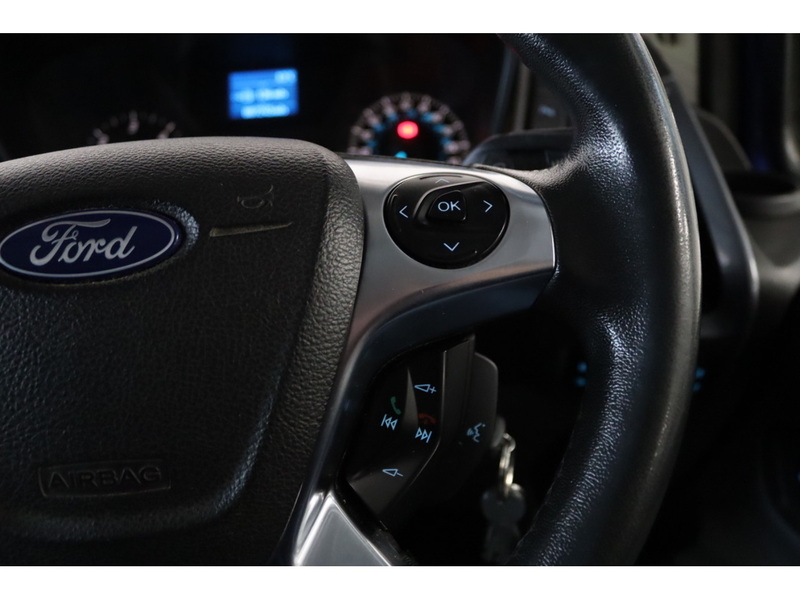 Ford 2.2 TDCi 290 Limited Panel Van 5dr Diesel Manual L2 H1 (186 g/km, 123 bhp)