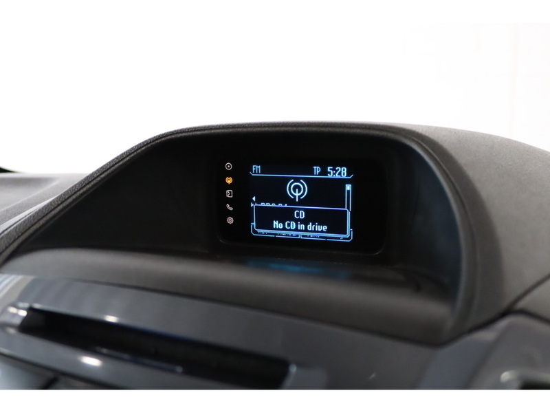 Ford 2.2 TDCi 290 Limited Panel Van 5dr Diesel Manual L2 H1 (186 g/km, 123 bhp)