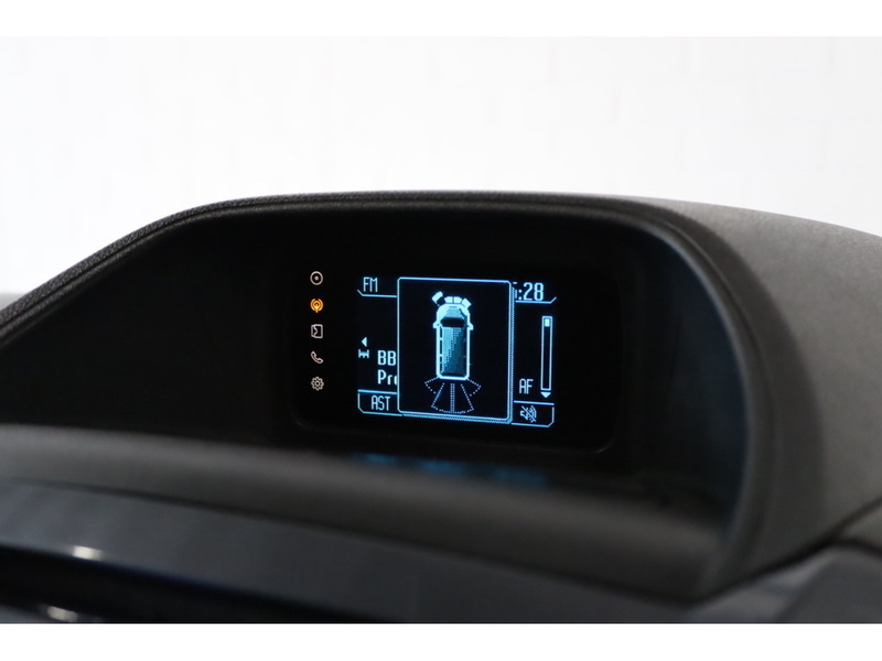 Ford 2.2 TDCi 290 Limited Panel Van 5dr Diesel Manual L2 H1 (186 g/km, 123 bhp)